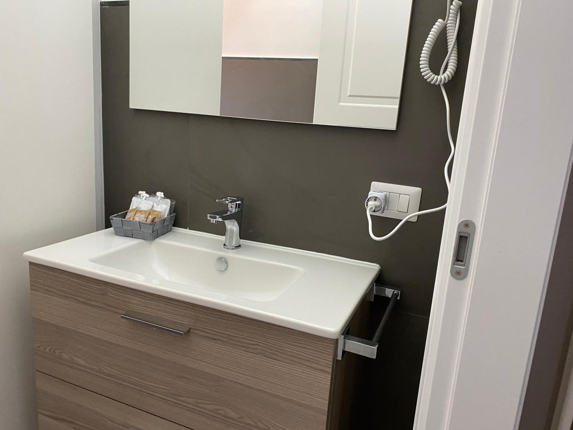 Residenza Segrate Centro Novegro Hotel ภายนอก รูปภาพ